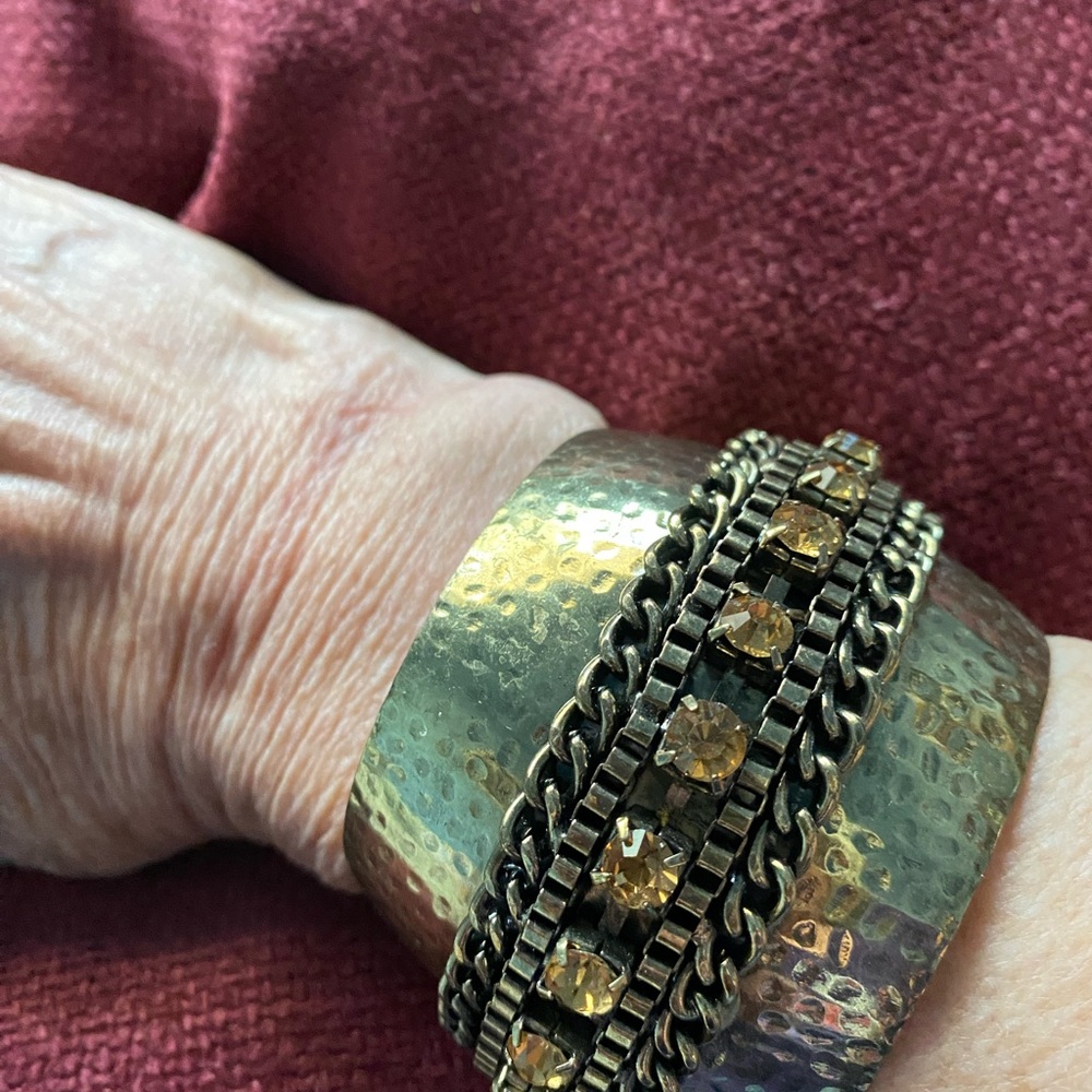 Elegant Gold and Black Chain Cuff Bracelet